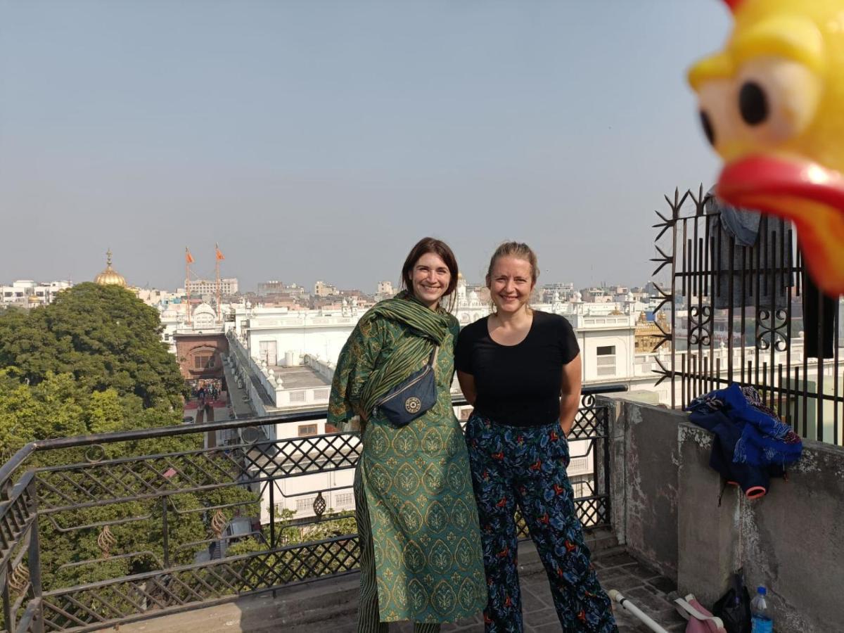 4N Homestay- Golden Temple View アムリトサル エクステリア 写真
